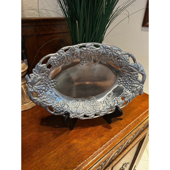 Arthur Court Other - Arthur‎ Court 1990 Vintage Grape Vine Aluminum Oval Serving Tray Platter Silver